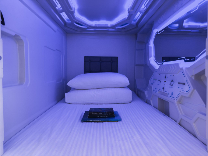 Bedroom 2, 23 Planet, Chiayi City