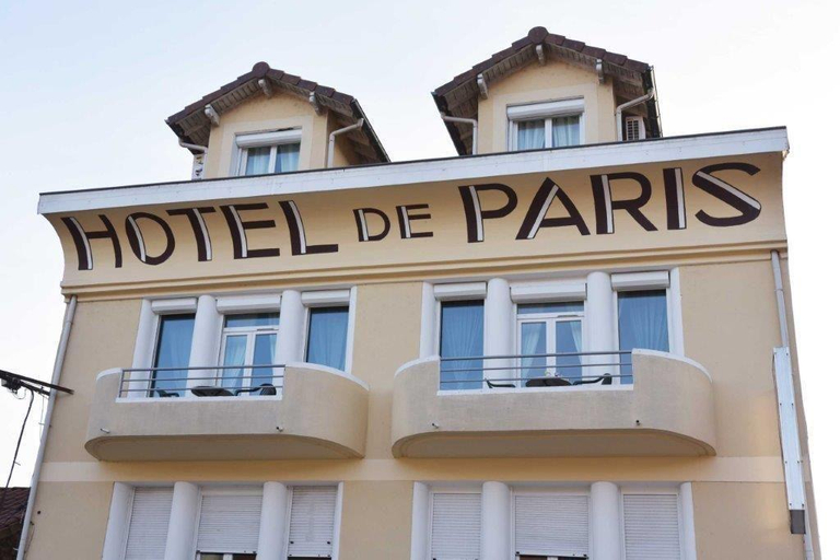 4, Cafe de Paris, Aveyron