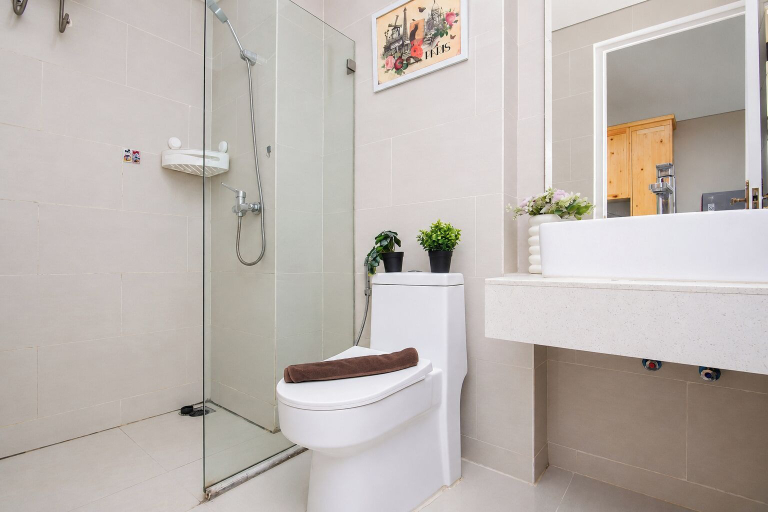 Interior 2, Cozy Wooden Touch Studio Room At Apartment Daan Mogot City, Jakarta Barat