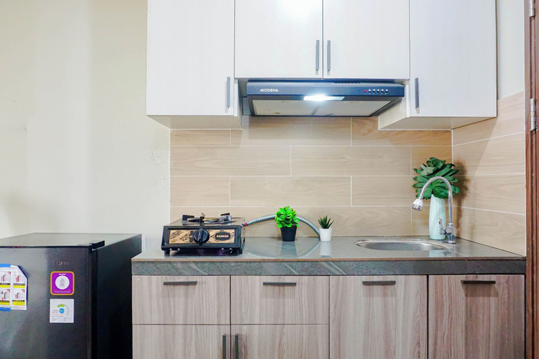 Private kitchen 5, Wood Accent Studio At Royal Sentul Park Apartment, Bogor