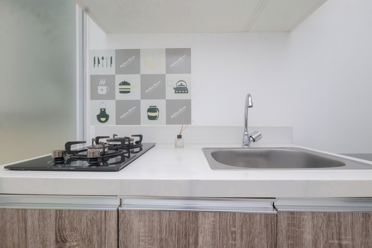 Private kitchen 4, Tranquil 1Br For 2 Pax At Vittoria Residence, Jakarta Barat
