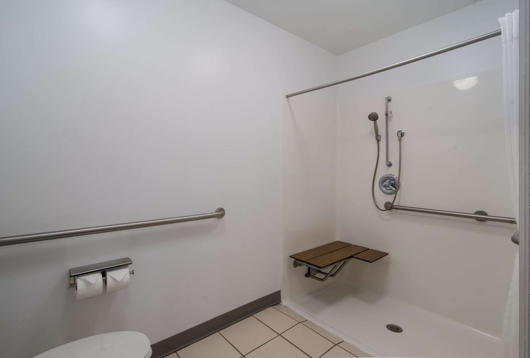 Bathroom 4, Quality Inn Goldsboro, Wayne