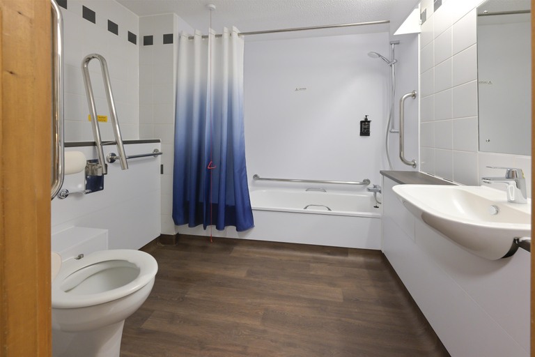Bathroom 4, Travelodge Stafford M6, Staffordshire