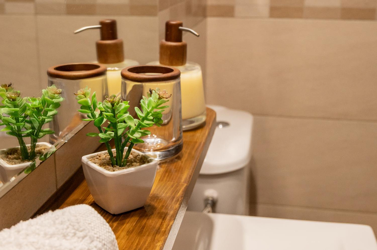 Bathroom, Emilia's Little Farmhouses, South Aegean