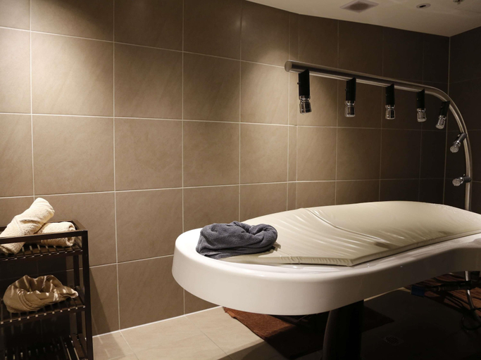 Bathroom 5, The Sebel Melbourne Docklands Hotel, Melbourne
