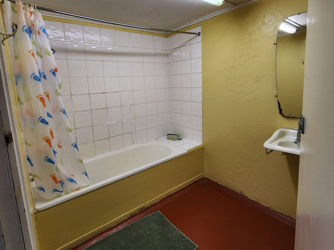 Bathroom 3, Hotel Cecil Wondai, Wondai
