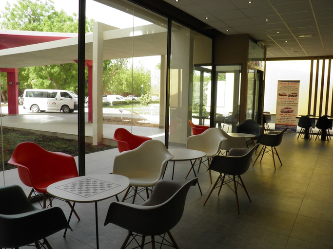 Food & Drinks 5, Hotel Irrisor, N'Djamena