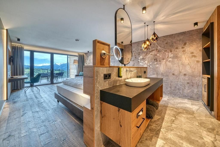 Bathroom 5, Hotel Avelina, Bolzano