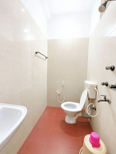 Bathroom, Hotel D2 Inn Wi-Fi Parking Near Beach, Puri