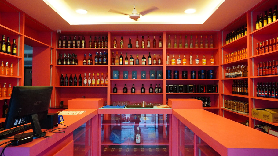 Bar (on property) 2, Hotel Lemon, Viluppuram