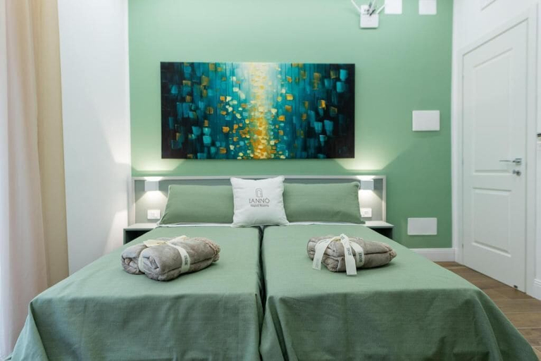 Bedroom 3, Iannò Napoli Rooms, Napoli