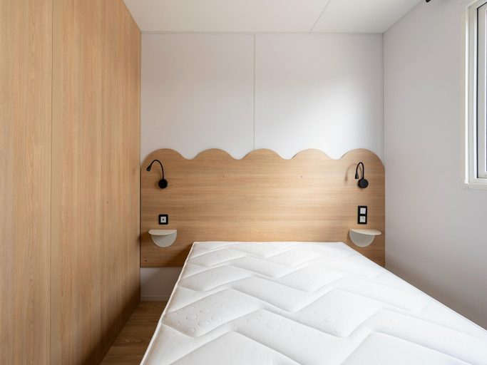 Room 2, Caravan by the sea Blankenberge, West-Vlaanderen