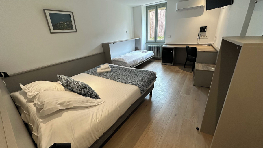 Room 3, Hôtel du Fer à Cheval, Savoie