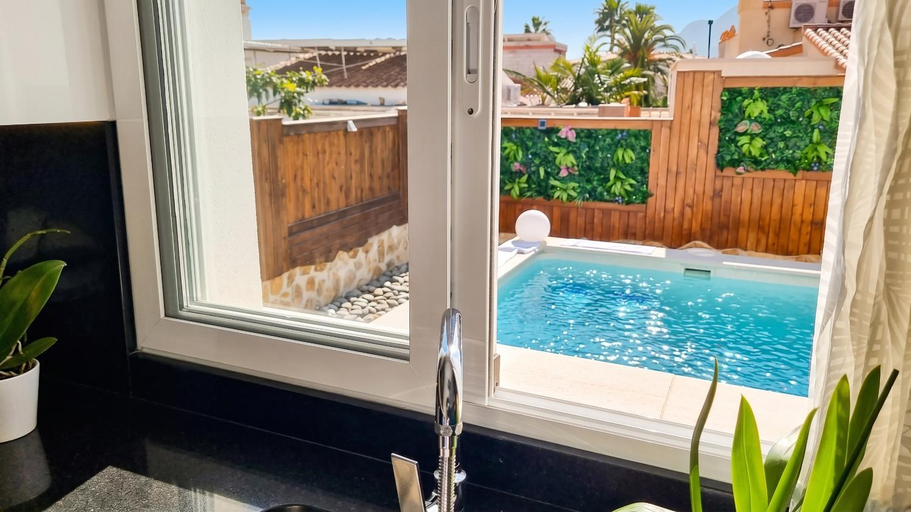 Others 5, Sunny Villa with Private Pool in Calpe + Enclosed Garden, Alicante