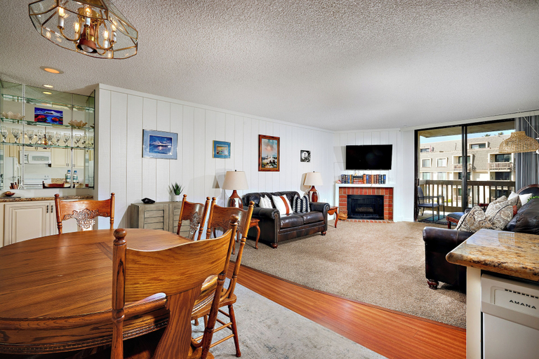 Food & Drinks 5, Oceanside Beach Condos, San Diego