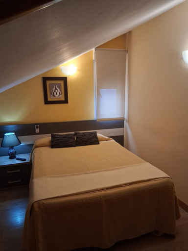 Bedroom 2, Hostal Dona Juana, Ávila