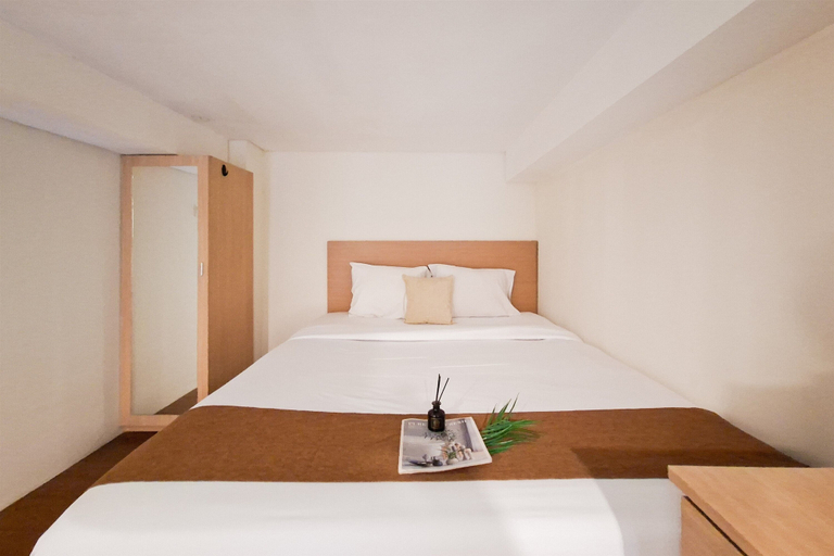 Room 2, Airy And Cozy Combined Loft Unit 2Br At Apartment Apple 1 Condovilla, Jakarta Selatan