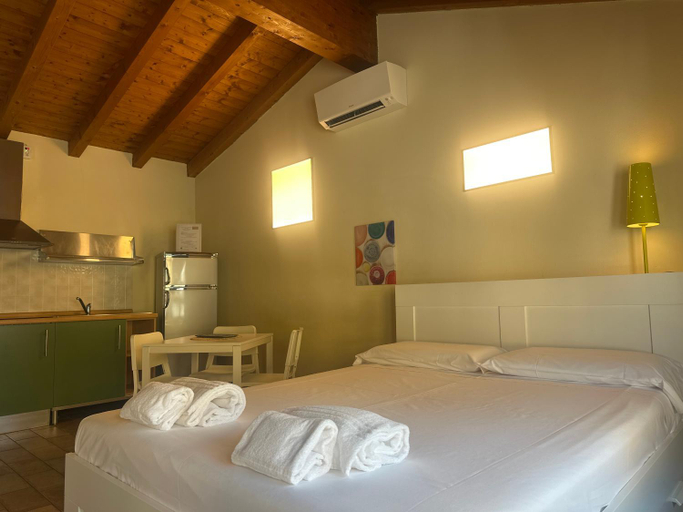Bedroom 2, Bergamo Easy Airport - Sleep &fly, Bergamo