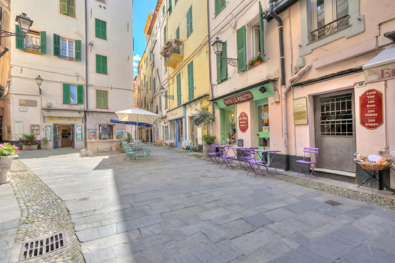 Outdoor dining 5, La Perla, Walk to Casino & Old Town, Imperia