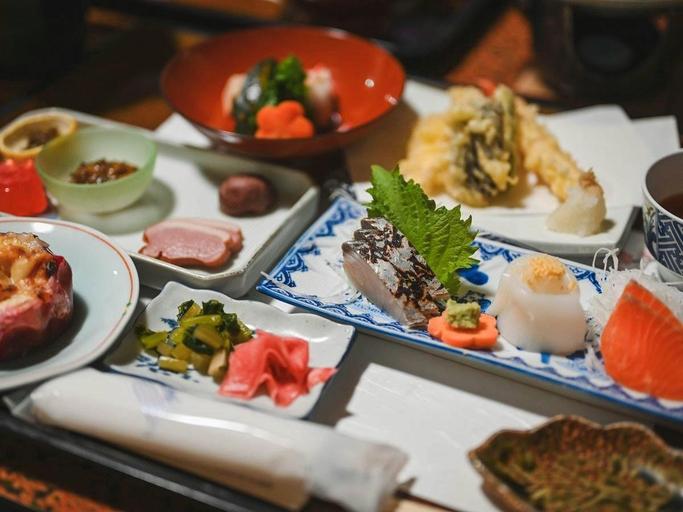 Food & Drinks 4, Rokumeisou, Ueda