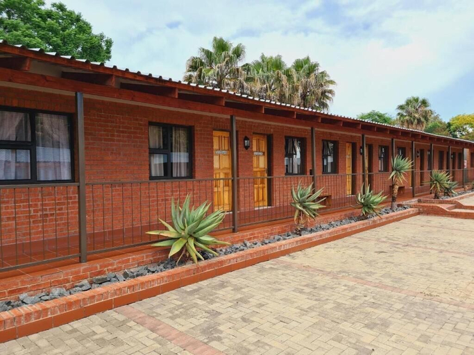 Exterior & Views 2, Snips Accommodation, Amajuba