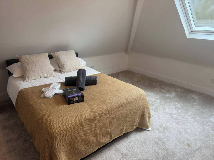 Room 4, 1 Bed - Sleeps 2 - Free Parking, London