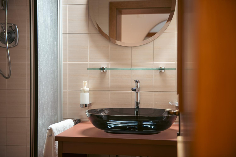 Bathroom 3, Felda Appartements, Bolzano