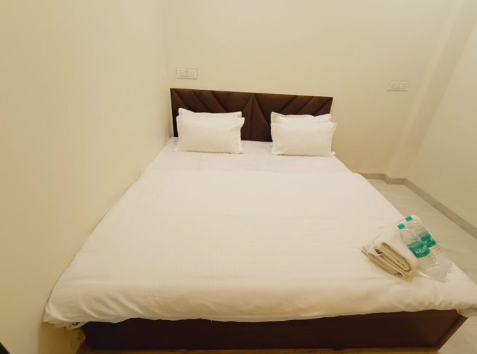Room 2, Hotel The Comfort Villa, Ujjain