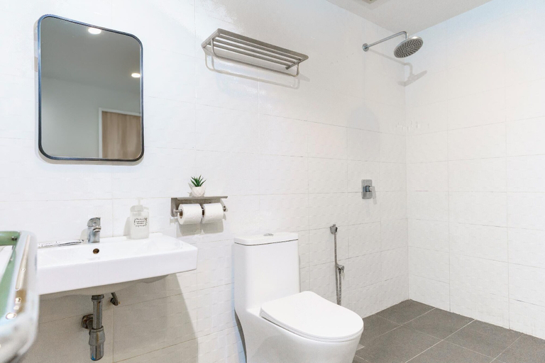 Bathroom 4, Orange Hotel Kota Kemuning Shah Alam, Shah Alam