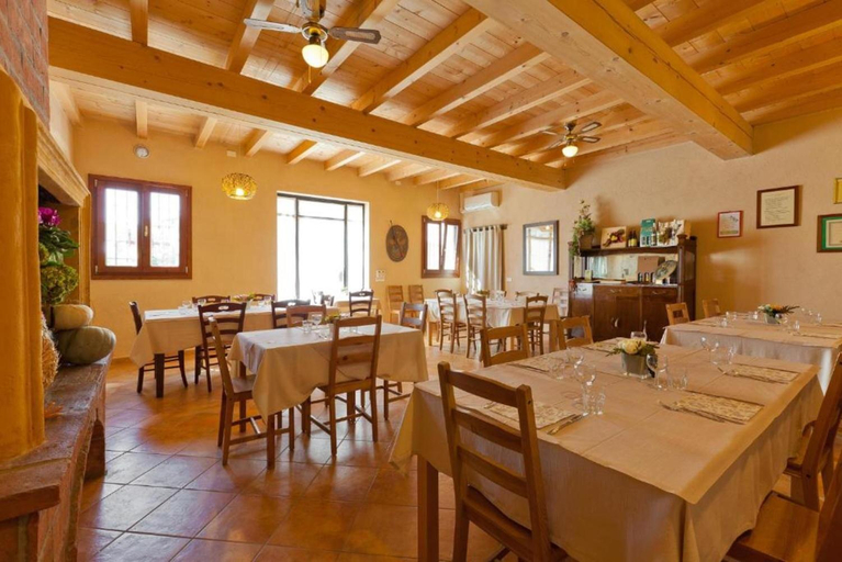 Food & Drinks 4, Nuova Scardua Agr Cucina Tipica, Mantua