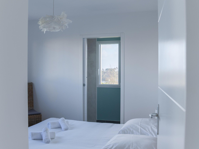 Room 3, House in Saint-pabu Near Stunning Beaches, Finistère