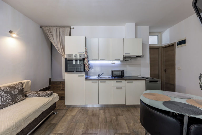 Living area 3, Rećina, Studio apartment near Žnjan Beach, Split