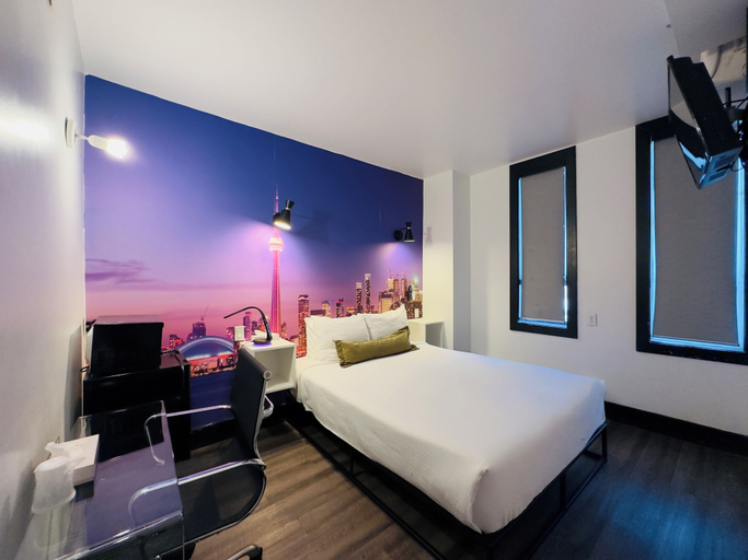 Bedroom 3, Royal Oak Inn, Toronto