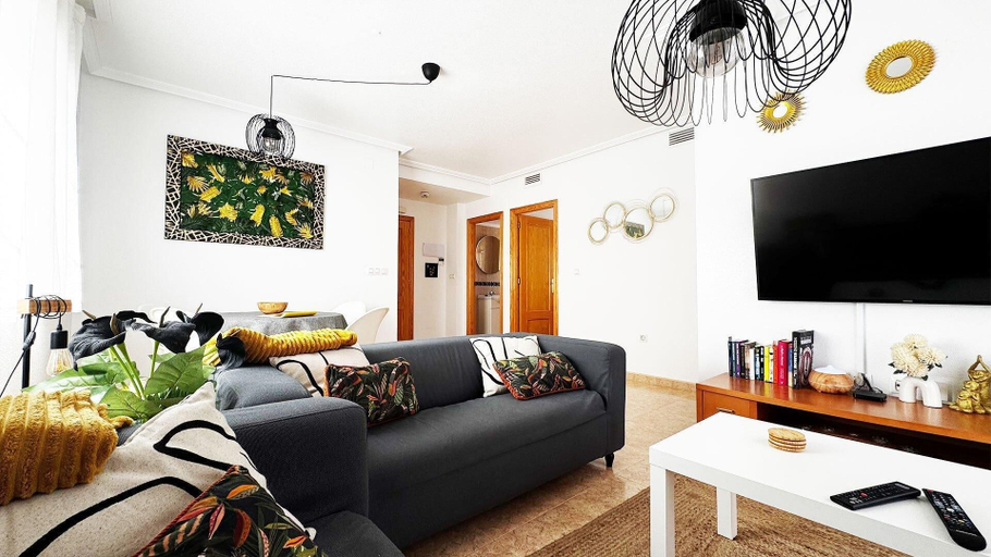 Living area 2, Low Price Modern Apartment, Aircon & Filter Water, Murcia