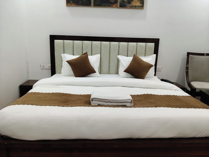 Room 2, HOTEL KAMAL RESIDENCY BY UK SEASON, Tehri Garhwal