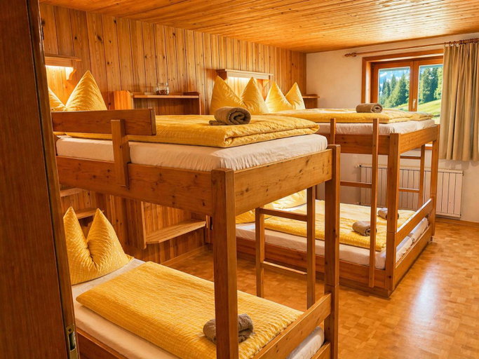 Bedroom 4, Alpengasthof Bruggele, Bregenz