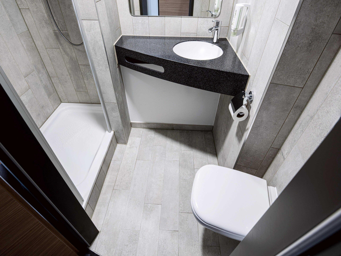 Bathroom 4, B&B HOTEL Wien-Heilligenstadt, Wien