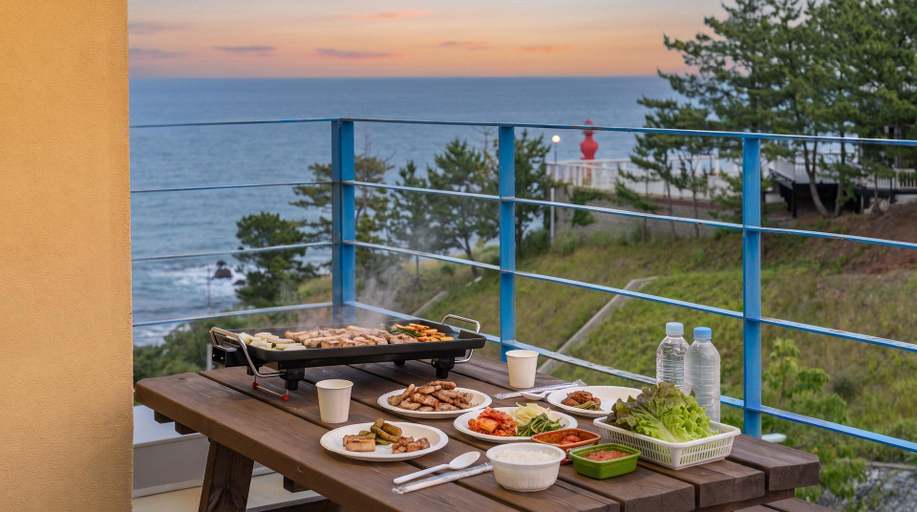 Food & Drinks 5, Donghae Red Roof Pension, Donghae