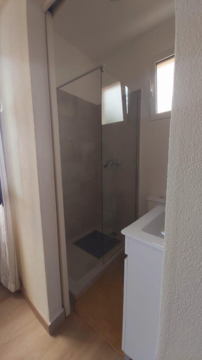 Bathroom 3, Abrigo do Monte, Ribeira Brava