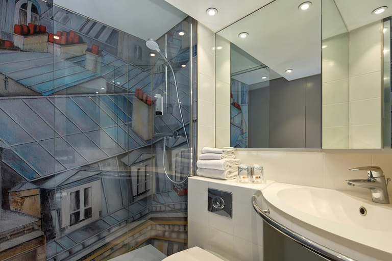 Bathroom 4, Fertel Maillot, Paris