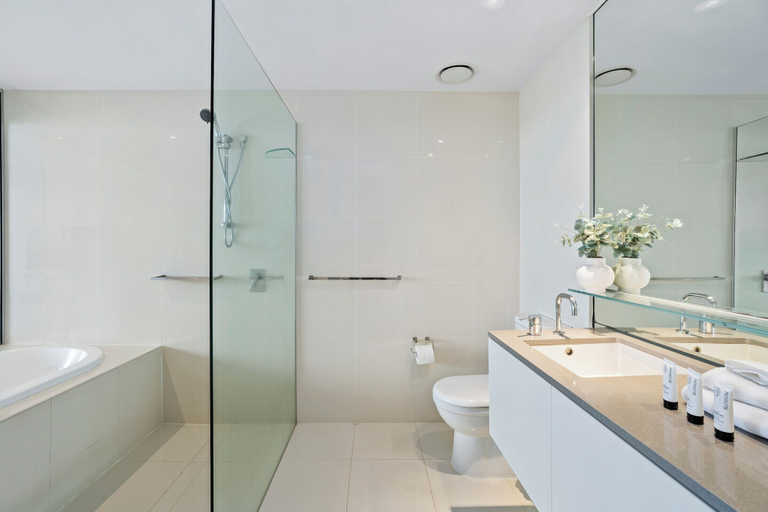 Bathroom 3, Circle on Cavill - Q Stay, Gold Coast