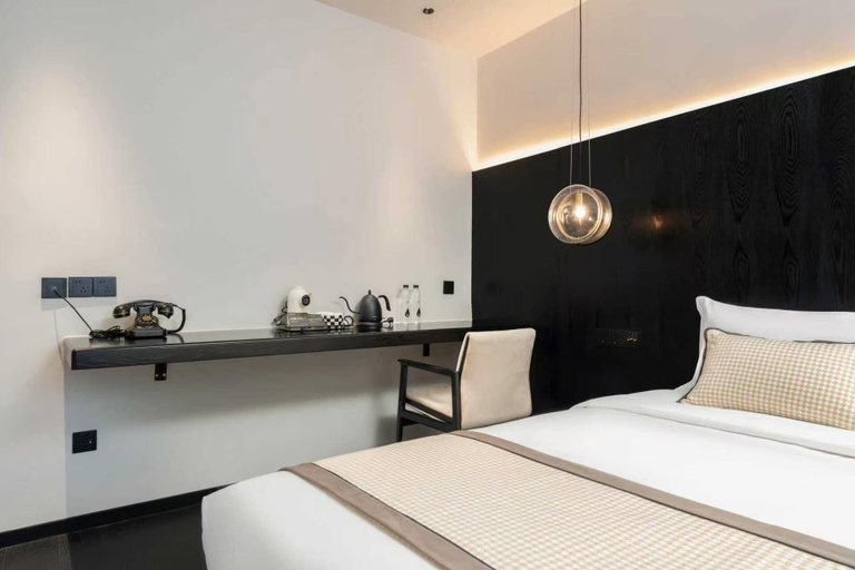 Room 5, DS Destination Specialist Hotel, Guilin