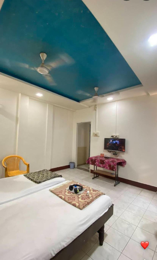 Bedroom 3, MUKTAI LODGE, Solapur