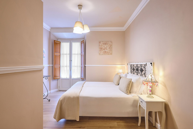 Bedroom 2, Apartamentos Luna Suites Palacio Almagra, Granada