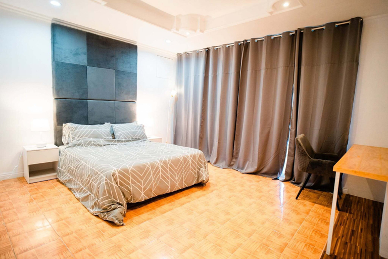 Room 5, Penthouse 6500 Hotel, Tacloban City