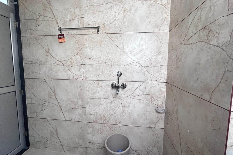 Bathroom 5, FabHotel Prime Shri Shyam Ananda Palace - Nr Toran Dwar, Sikar