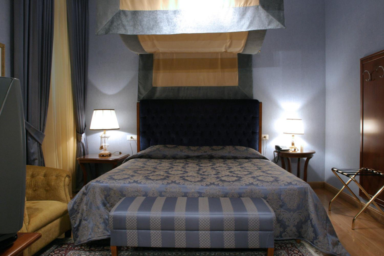 Bedroom 4, Grande Bretagne, Peloponnese