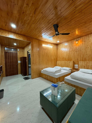 Sport & Beauty 5, Pandey Residency Guptkashi, Rudraprayag