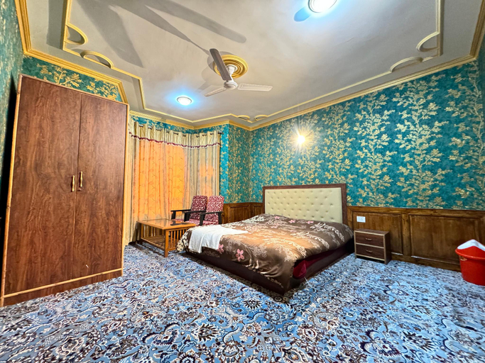 Bedroom 5, Himalayan Resort, Srinagar