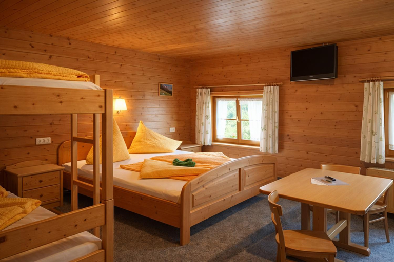 Bedroom 3, Alpengasthof Bruggele, Bregenz